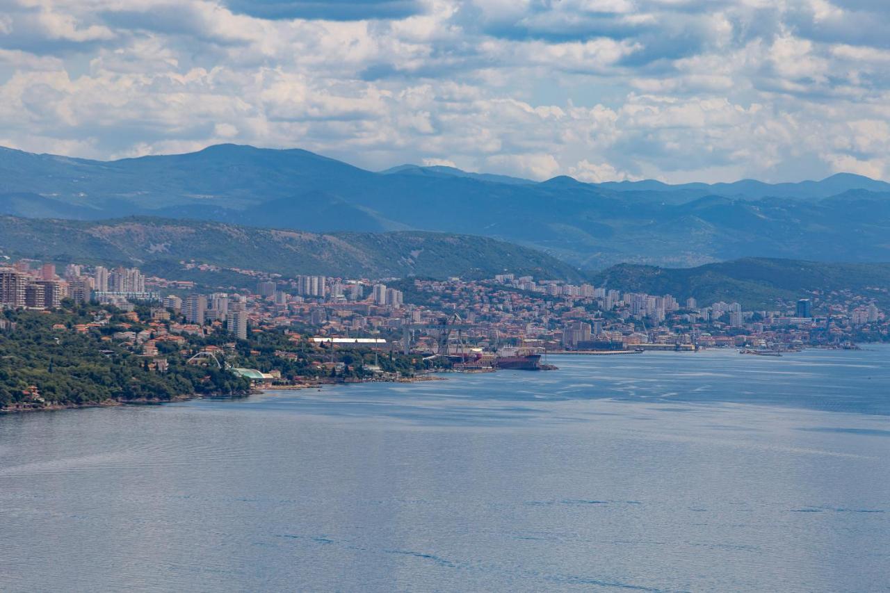 Studio Apartman Rozi Опатия Экстерьер фото