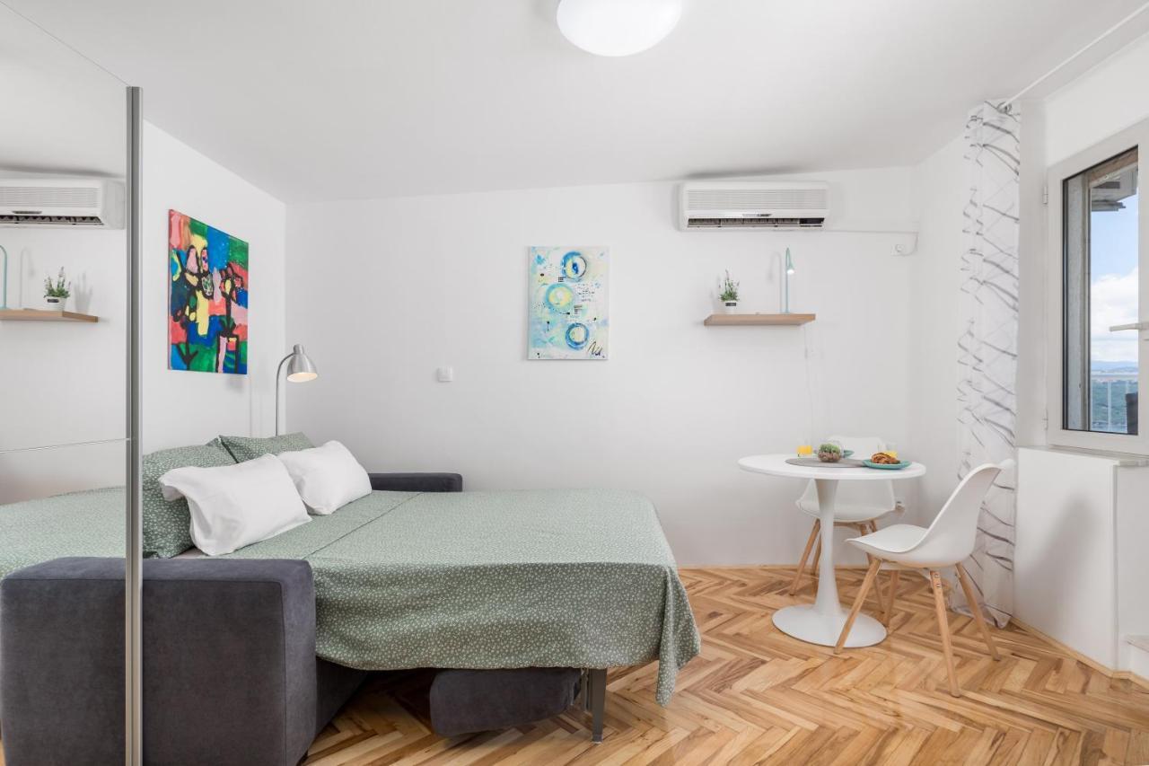 Studio Apartman Rozi Опатия Экстерьер фото